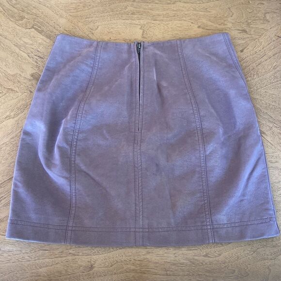 Free People Modern Femme Vegan Suede Mini Skirt in Mauve Size 6 - Picture 5 of 11